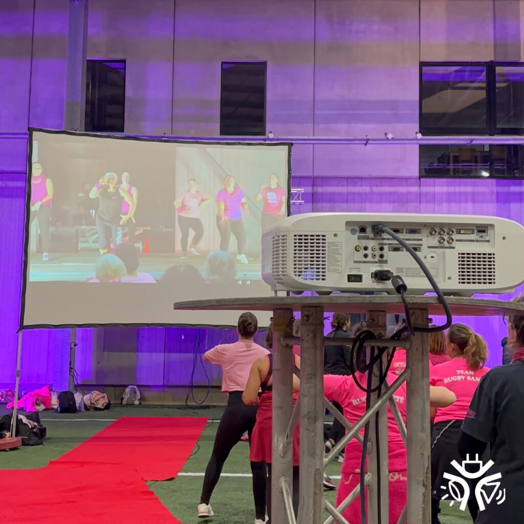 Zumba Octobre Rose au Stade Rochelais éclairée par Elec Expo
