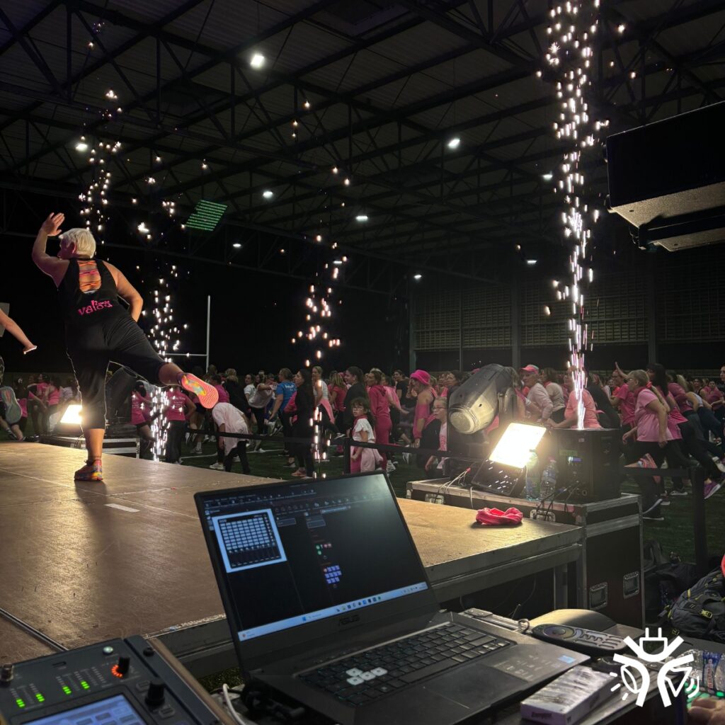 Zumba Octobre Rose au Stade Rochelais éclairée par Elec Expo