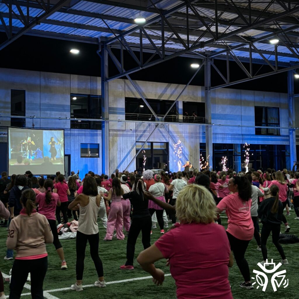 Zumba Octobre Rose au Stade Rochelais éclairée par Elec Expo