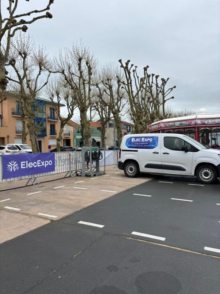 Bornes recharge événement Châtelaillon-Plage – distribution électrique et éclairage