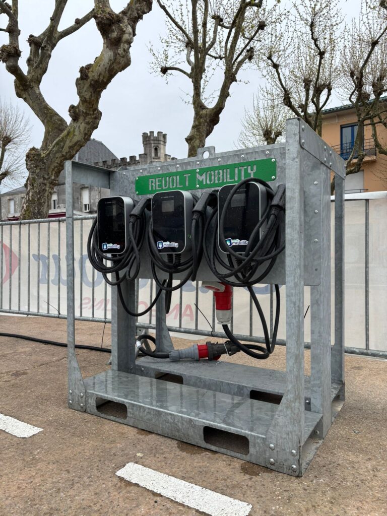 Bornes recharge événement Châtelaillon-Plage – distribution électrique et éclairage